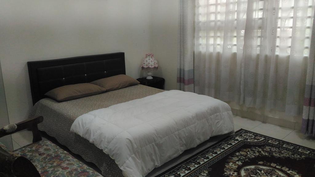 Kenanga Homestay Nilai Εξωτερικό φωτογραφία