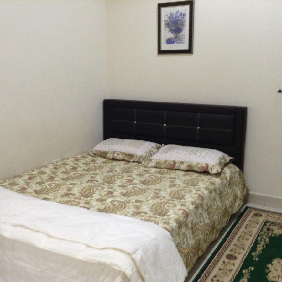 Kenanga Homestay Nilai Εξωτερικό φωτογραφία